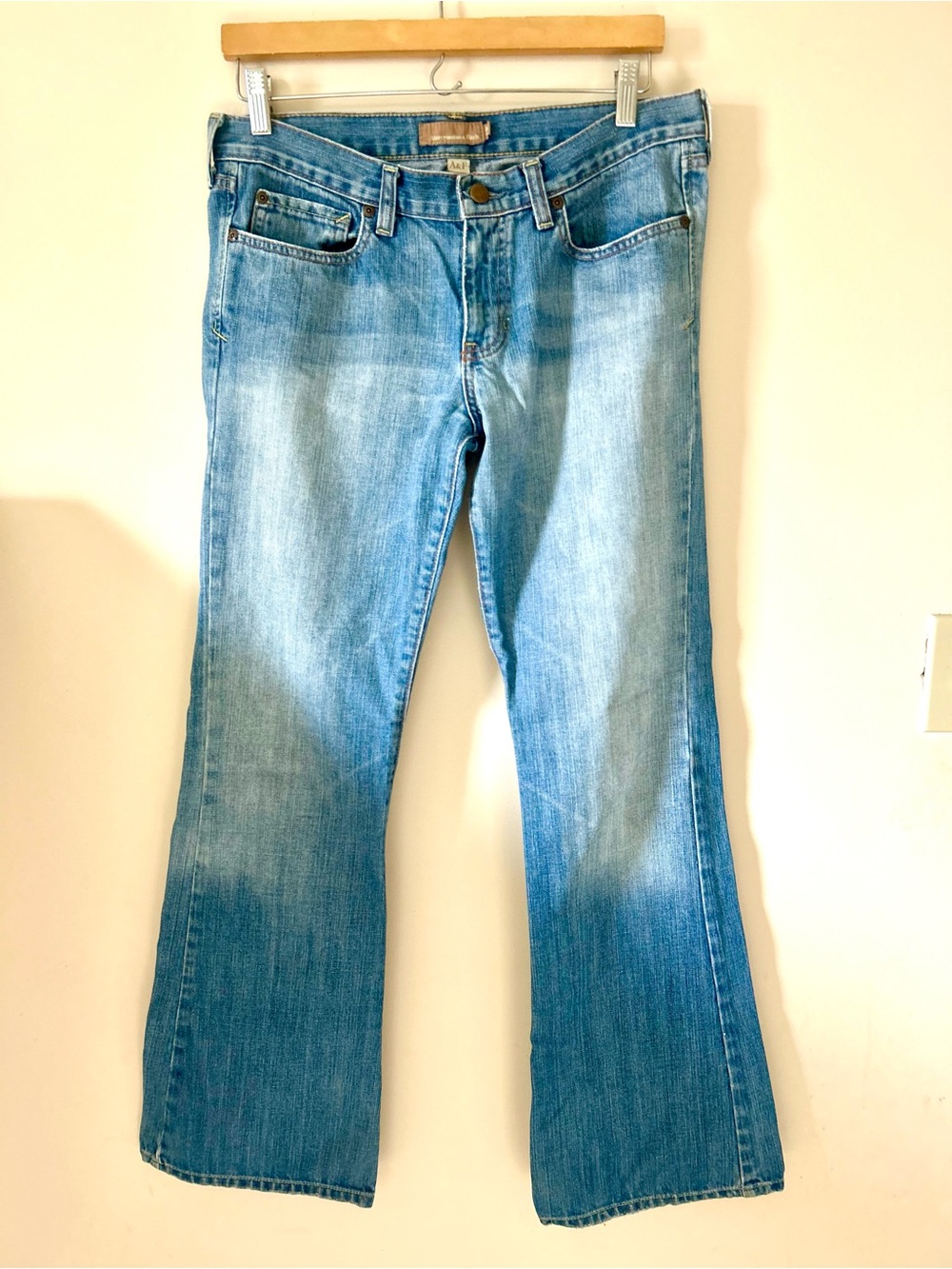 VTG Abercrombie & Fitch Y2K Pink Zipper Flare Jeans Moose Pocket Size 8R